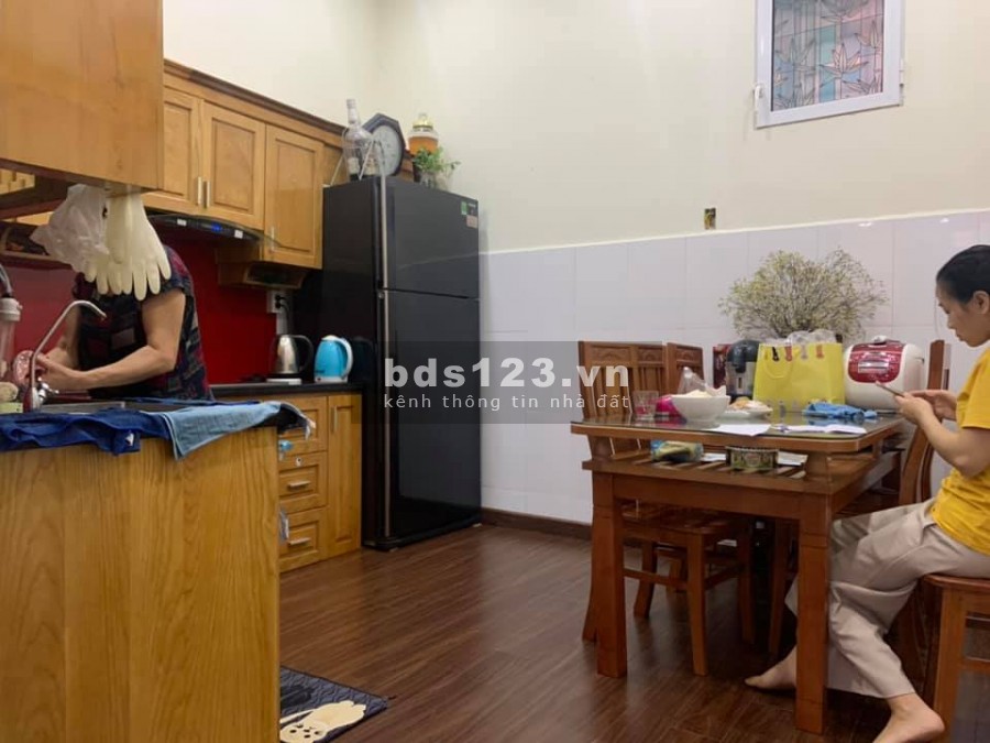 Bán nhà Tư Đình Long Biên, 60m2x 4 tầng, nhỉnh 3 tỉ, rộng đẹp, ở thích