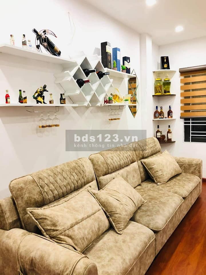 Bán nhà riêng Nguyễn Trãi khu vực trung tâm Thanh Xuân giá 3.6 tỷ, đúc kiên cố 5 tầng, 3 pn
