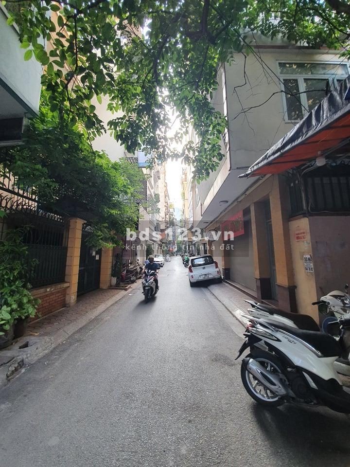 Bán nhà đẹp diện tích sử dụng 43m2, 5 tầng, giá 4,5 tỷ, phố Thái Hà, Chùa Bộc, Đống Đa