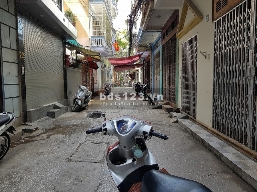 Bán nhà mặt ngõ ô tô cách 20m nhà mới ở ngay, công năng, 6 phòng ngủ, tiện cho thuê