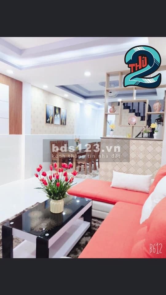 Chủ nhà bán gấp nhà giá rẻ Âu Cơ, diện tích sử dụng 56m2, nhà còn mới, giá chỉ 2.9 tỷ