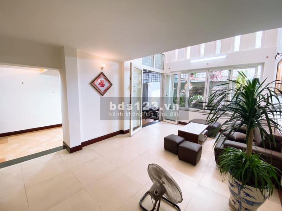 Hoàng Đạo Thành, Thanh Xuân khu hiếm nhà bán, lô góc, ngõ thông dt 5m2 giá 5.35 tỷ