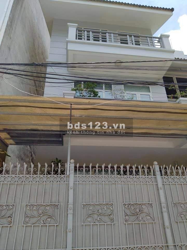 Bán nhà Nguyễn Văn Cừ, Long Biên, dt 60m2, 3 tầng tự xây, ô tô tránh, kinh doanh, giá 6.95 tỷ