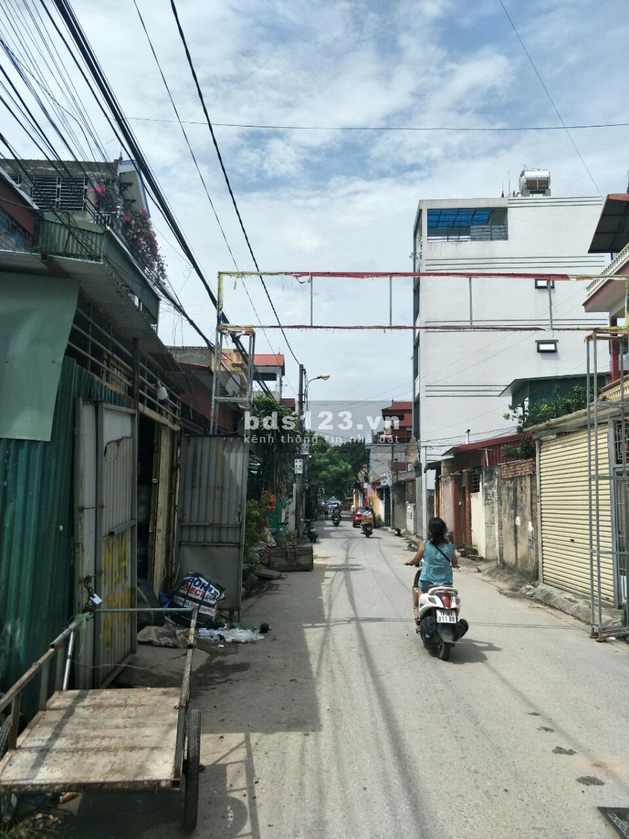 Bán đất tổ 16 Thạch Bàn, gần Garden City, Ôtô tránh, DT80m2, mặt tiền 4.5m, Giá 5.8 tỷ.