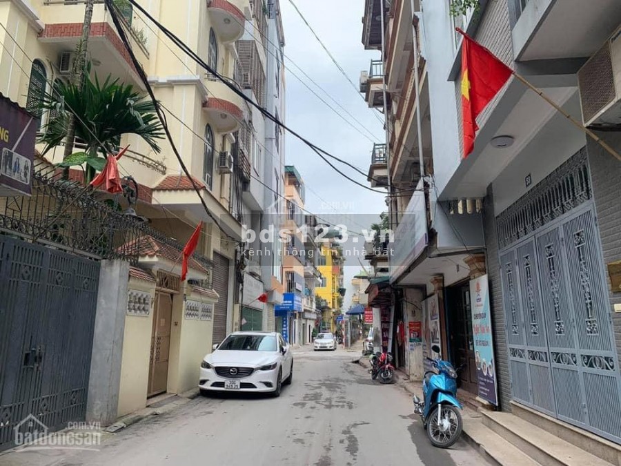 Cần bán gấp mảnh đất đường Lý Sơn - Thượng Thanh 55m2, mặt tiền 6m, giá 3.5 tỷ, ô tô.