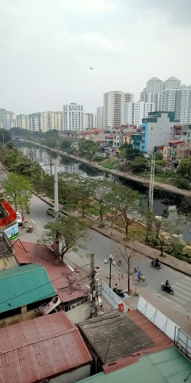Cần bán chung cư mini 180m2, 6 tầng tại phố Kim Giang, Quận Thanh Xuân, thang máy, ô tô vào nhà