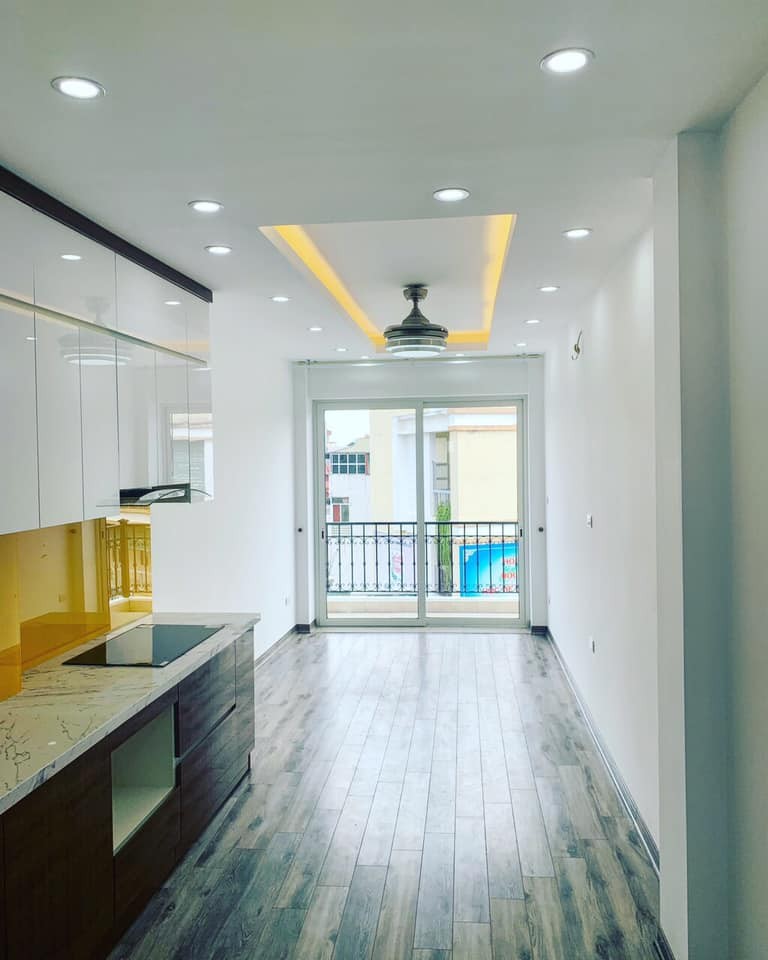 Mặt phố Nghi Tàm, kinh doanh tấp nập, 6 tầng thang máy, tặng Full nội thất xịn xò