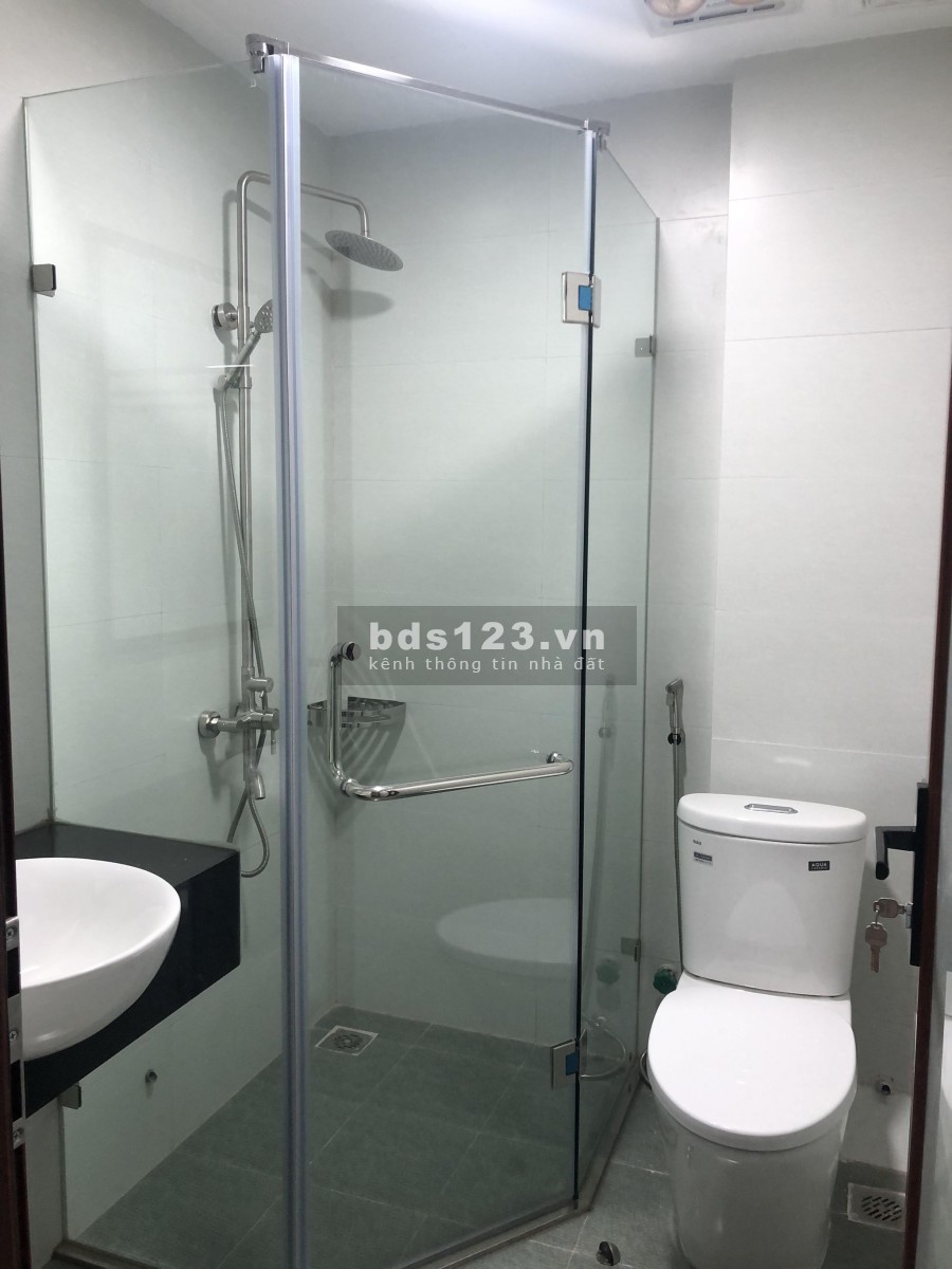 Bán nhà đẹp diện tích sử dụng 43m2, 5 tầng, giá 4,5 tỷ, phố Thái Hà, Chùa Bộc, Đống Đa