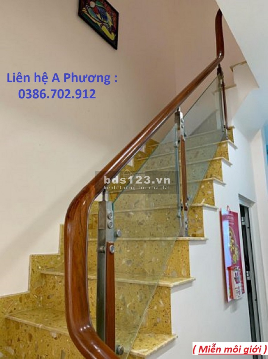 Bán nhà về quê an dưỡng, Văn Yên diện tích 37m2, đúc 5 tầng kiên cố, giá chỉ 4,5 tỷ