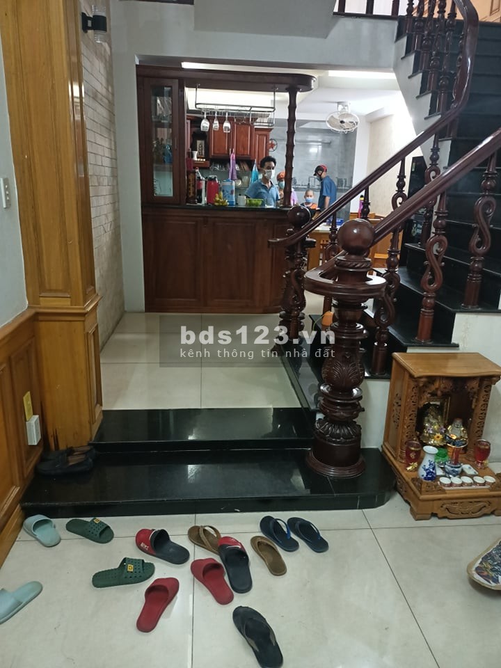 Bán nhà HXH Phan Huy Ích, phường 15, Tân Bình, 6 tầng giá bán chỉ khoảng 80 tr/m2