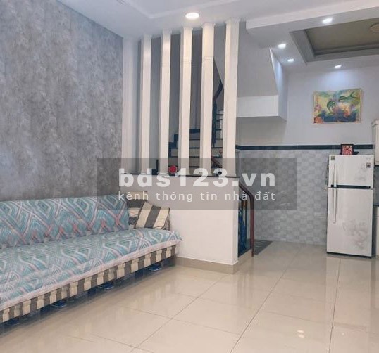 Nhà Mặt Ngõ 125 Bùi Xương Trạch Diện tích 28 m2 5T 2.1 tỷ Chủ nhà cần bán gấp