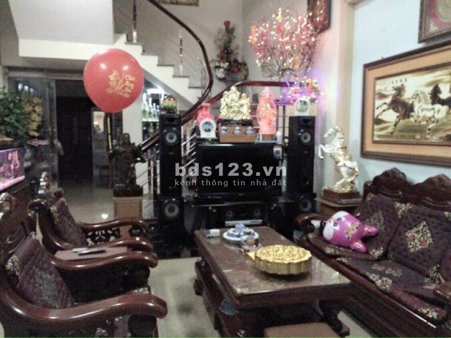 Bán nhà đường Ngô Quyền, ph. Phạm Ngũ Lão, TP HD, 96m2, mt 5m, 4.5 tầng, giá cực ok