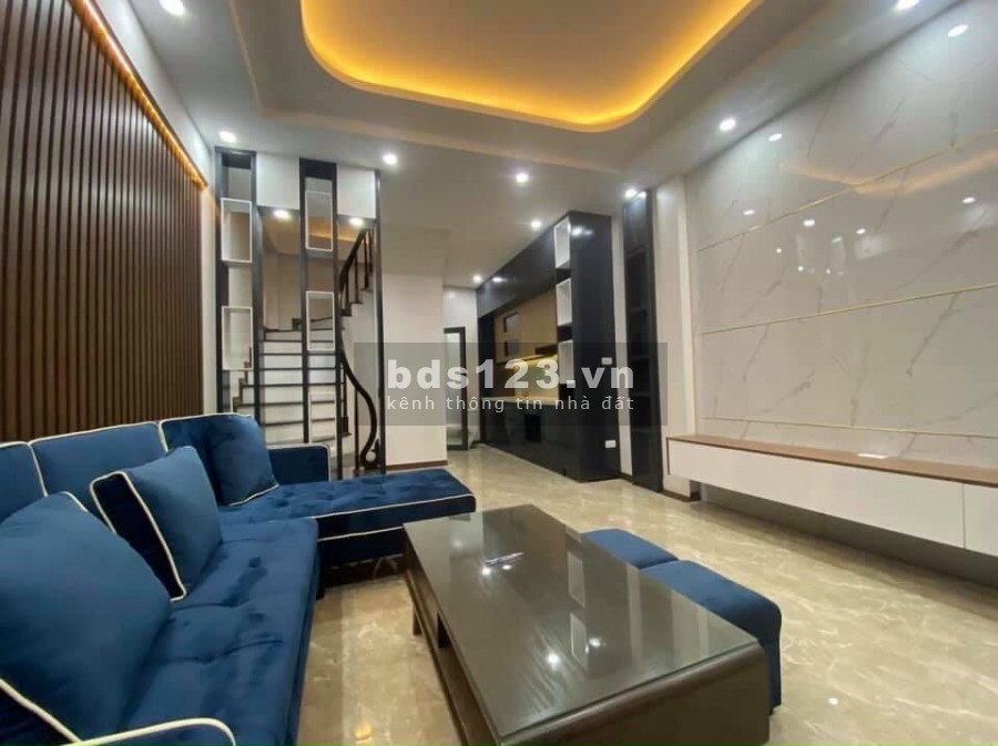 Bán gấp nhà phố Phan Đình Giót đúc kiên cố 5 tầng diện tích sử dụng 54m2, nhà chủ tự xây