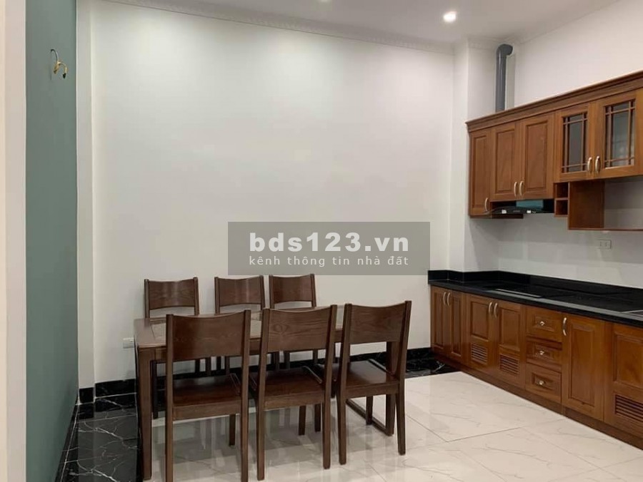 Bán nhà phố Nguyễn Văn Cừ, Long Biên, ô tô 2 mặt thoáng, dt 54m2 giá nhỉnh 4 tỷ, lh 0964855869