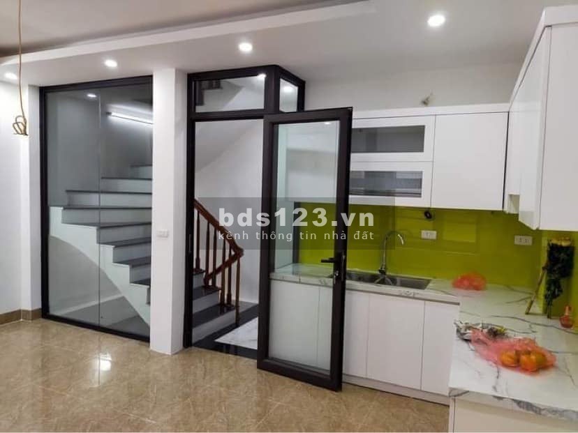 Bán nhà phố Bạch Mai, 5 tầng có thang máy, lô góc vỉa hè siêu hiếm, mt 5m, dt 68m2, giá 19 tỷ