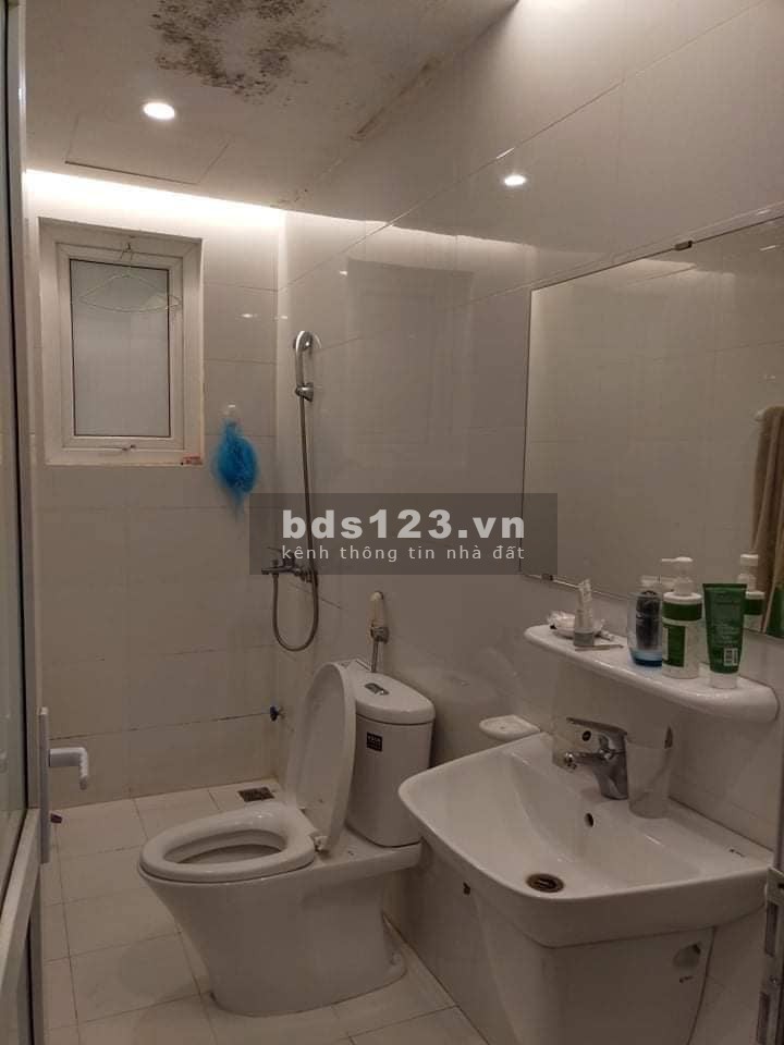 Bán nhà phố Bạch Mai, 5 tầng có thang máy, lô góc vỉa hè siêu hiếm, mt 5m, dt 68m2, giá 19 tỷ
