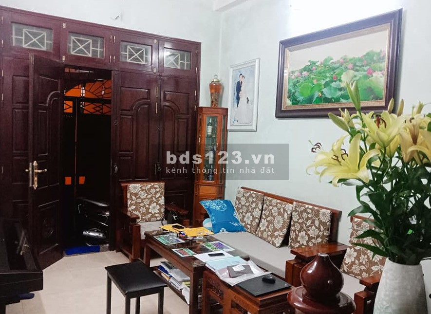 Bán nhà nguyên căn Nam Từ Liêm 2 mặt thoáng, nội thất, dt 44m2, 3 tầng, mt rộng, giá 3.6 tỷ