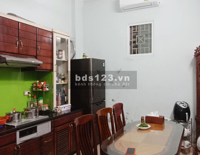 Bán nhà nguyên căn Nam Từ Liêm 2 mặt thoáng, nội thất, dt 44m2, 3 tầng, mt rộng, giá 3.6 tỷ