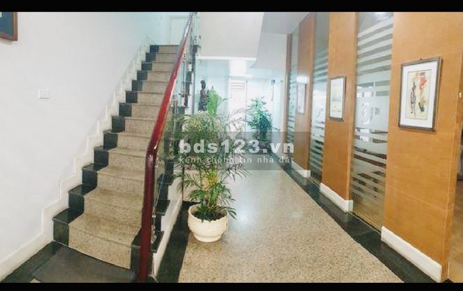 Bán nhà liền kề Mỹ Đình diện tích 150m2 đúc 4 tầng oto tránh KDVP giá chào 40 tỷ