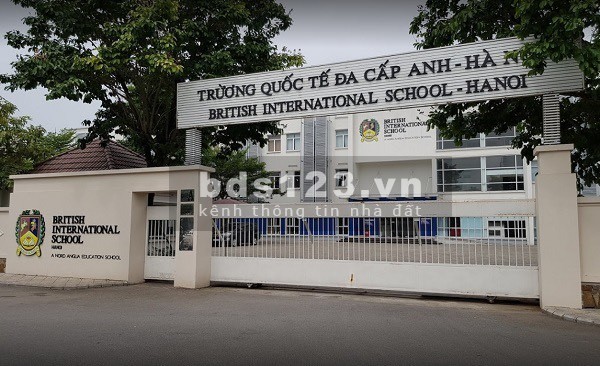 Bán nhà Ngọc Thuỵ, Long Biên, khu Vip diện tích rộng, không khí trong lanh, giá bán 5.6 tỷ