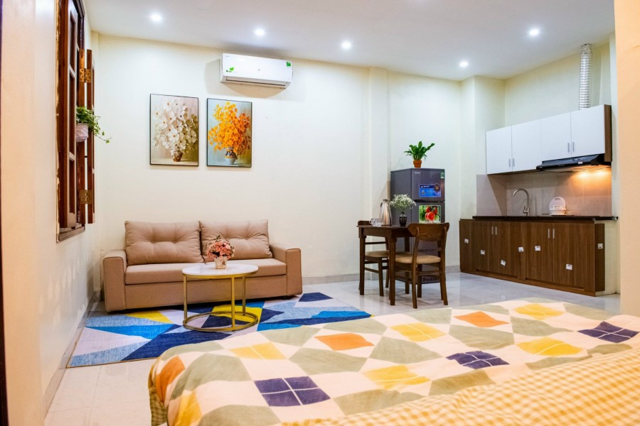 Bán nhà ngõ 100 Hoàng Quốc Việt giá rẻ tháng 8/2021 6 TỶ 45M2 X 5T