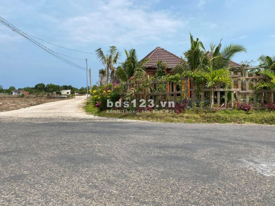 Bán đất có sẵn 7 căn nhà gỗ home stay giá 13ty Đường Quốc Lộ 55, Xã Bông Trang, Xuyên Mộc, Bà Rịa