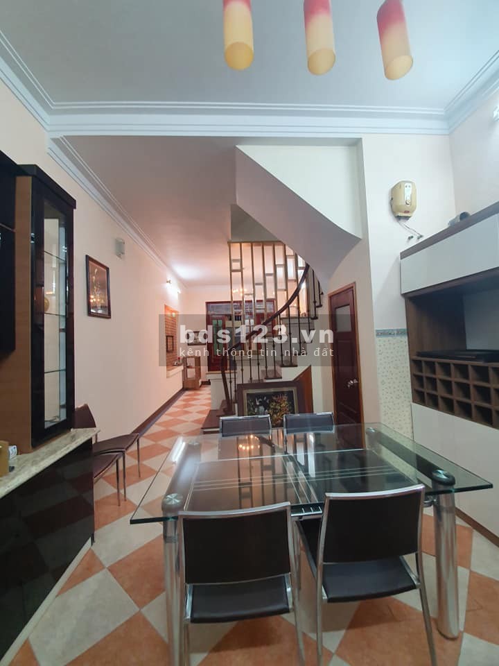 Bán nhà riêng phố Khương Trung, nhà đẹp ở luôn 60m, MT5m, giá 4.8 tỷ có thương lượng LH: 0981887626