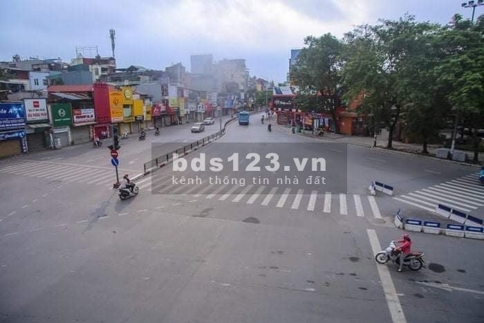 Cực hiếm, bán nhà mặt phố Chùa Bộc, kinh doanh đỉnh cao, dt 70m2, giá bán 31.5 tỷ