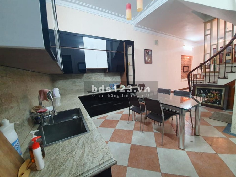 Bán nhà riêng phố Khương Trung, nhà đẹp ở luôn 60m, MT5m, giá 4.8 tỷ có thương lượng LH: 0981887626