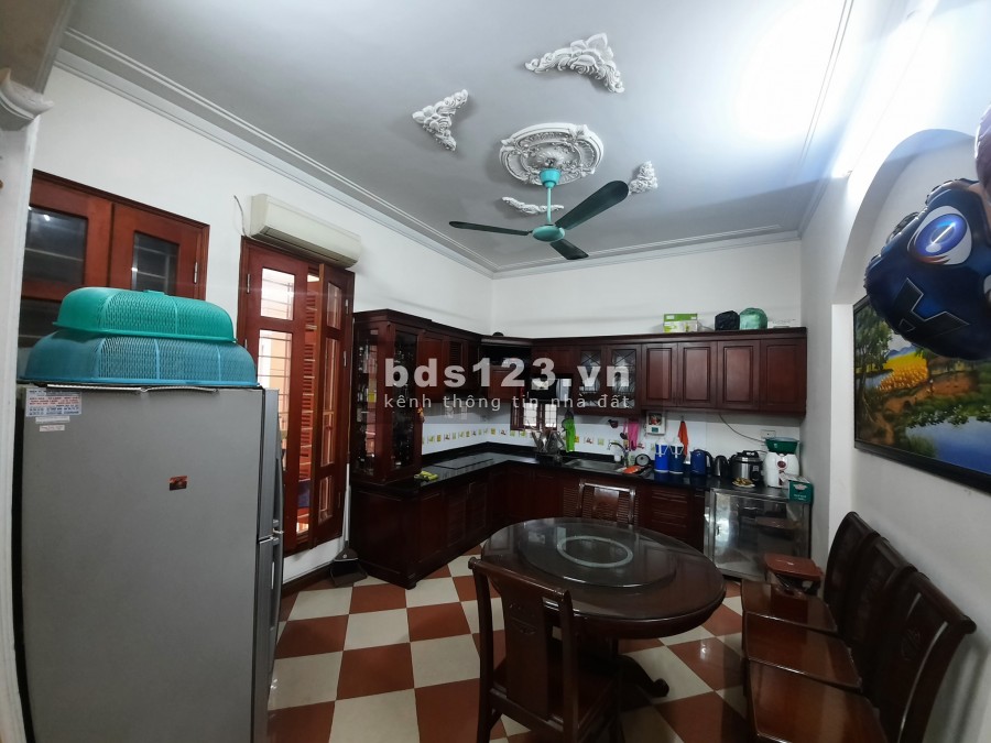 Bán nhà mặt phố Hoàng Cầu diện tích 66m2 4 tầng kiên cố mt 5m giá chỉ 22 tỷ Đống Đa