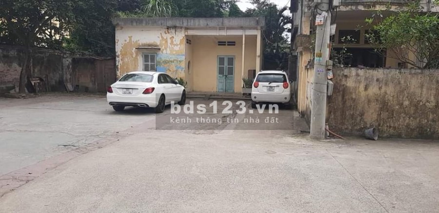 Bán lô đất ngã 3 Ngọc Hổi, ô tô tải dừng đỗ 2 mặt thoáng trước sau, diện tích khủng