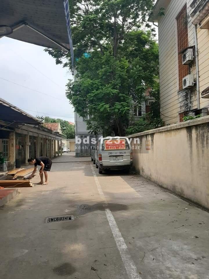 Bán lô đất ngã 3 Ngọc Hổi, ô tô tải dừng đỗ 2 mặt thoáng trước sau, diện tích khủng