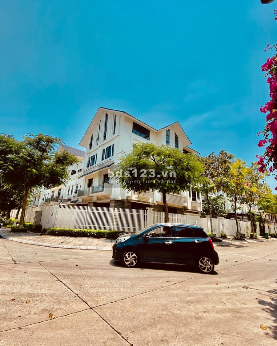 Bán siêu biệt thự vỉa hè rộng, lô góc Quận Hà Đông diện tích 10.5 tỷ, đúc kiên cố 4 tầng