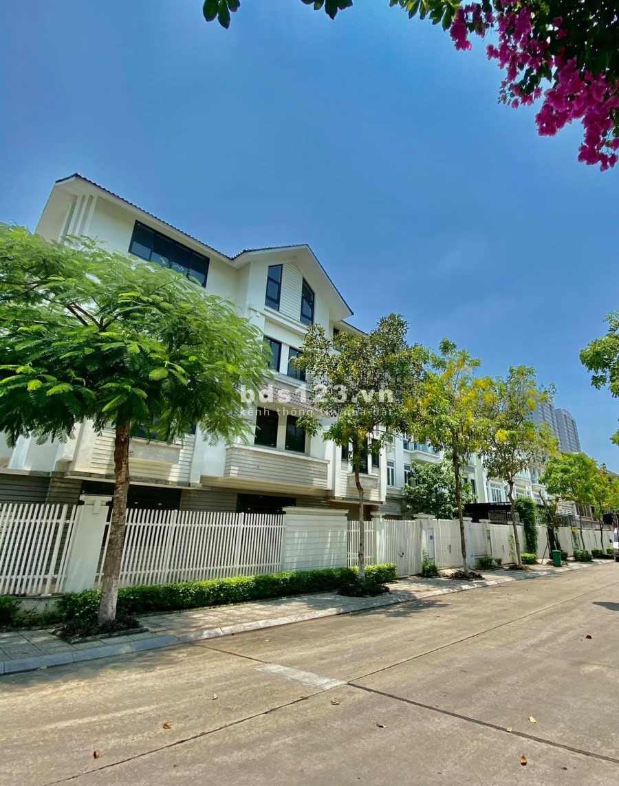 Bán siêu biệt thự vỉa hè rộng, lô góc Quận Hà Đông diện tích 10.5 tỷ, đúc kiên cố 4 tầng
