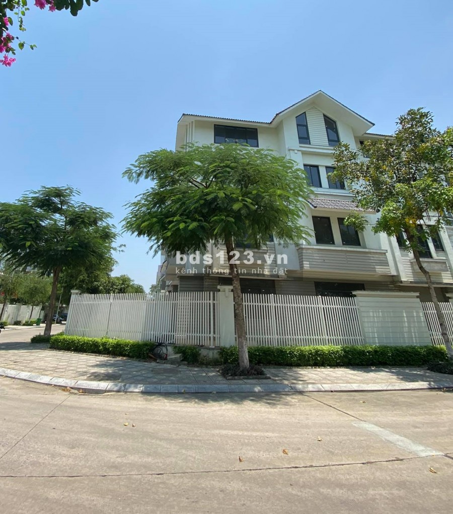 Bán siêu biệt thự vỉa hè rộng, lô góc Quận Hà Đông diện tích 10.5 tỷ, đúc kiên cố 4 tầng