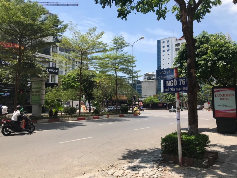 Mặt phố 7T thang máy Trần Thái Tông dt 180m2, mt 8m, kinh doanh khủng giá 77 tỷ. LH 0346822508