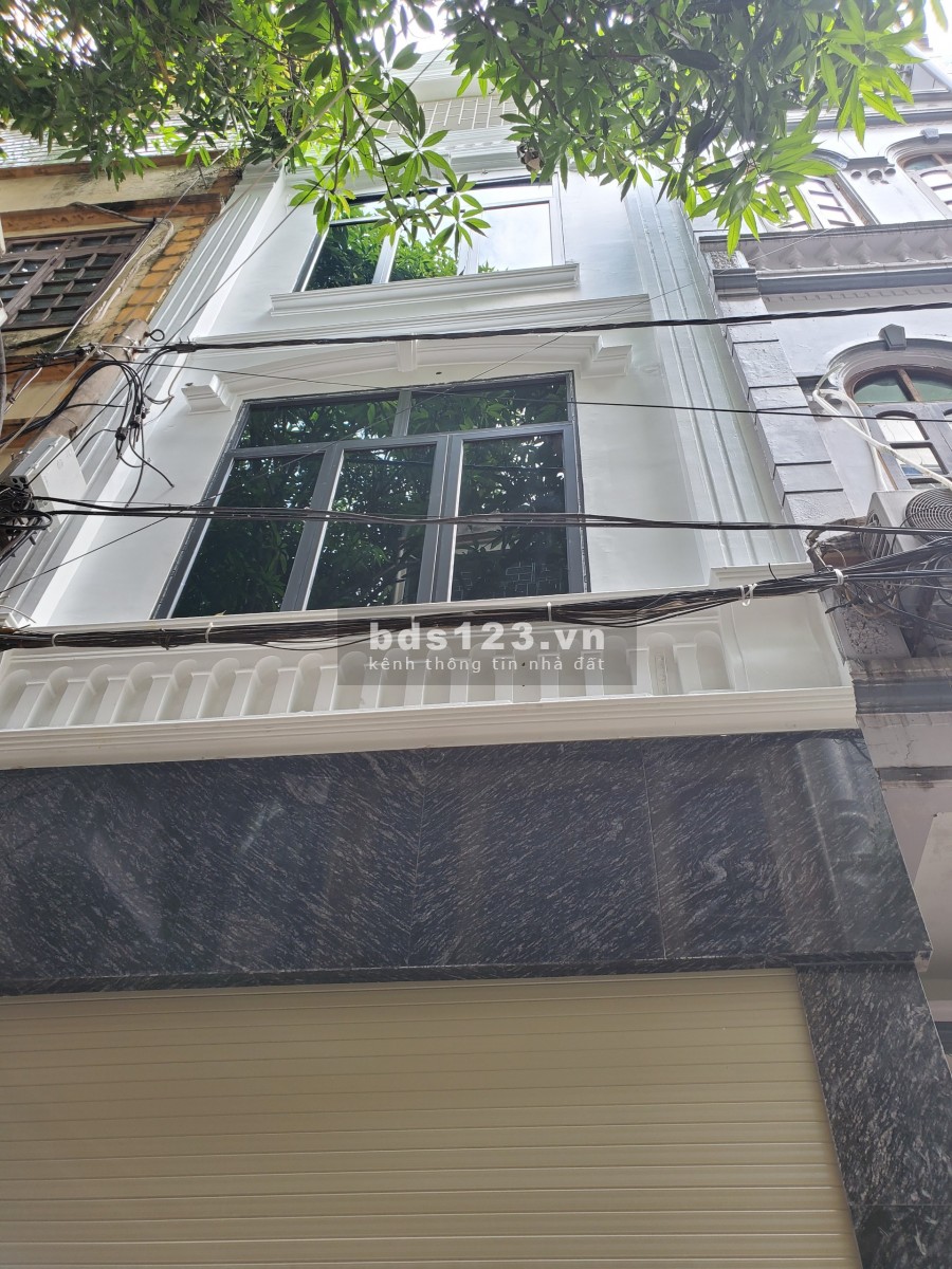 Sở hữu nhà Hoàng Quốc Việt, Cầu Giấy, 5 tầng, MT 5.2m, chỉ 5.1 tỷ, tiện ích ngập tràn, ô tô vào nhà