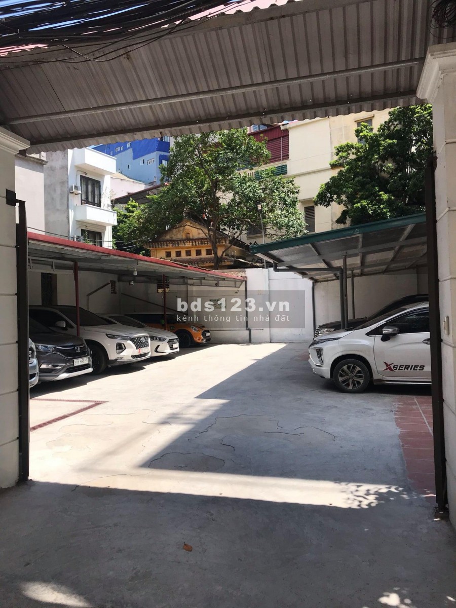 Lô Góc hai thoáng nhà xịn ở ngay Xuân La Quận Tây Hồ dt 35m2, 5 tầng, giá 3.6 tỷ. LH 0364101060