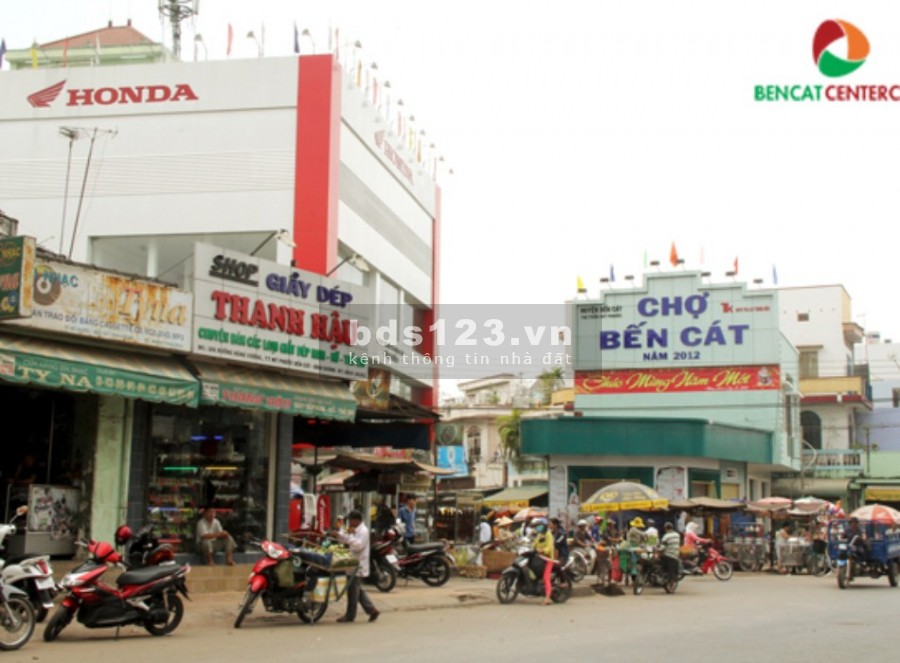 Đất cặp sát chợ sổ hồng riêng tại Bình Dương, thổ cư 100%, xây dựng tự do, lhcc