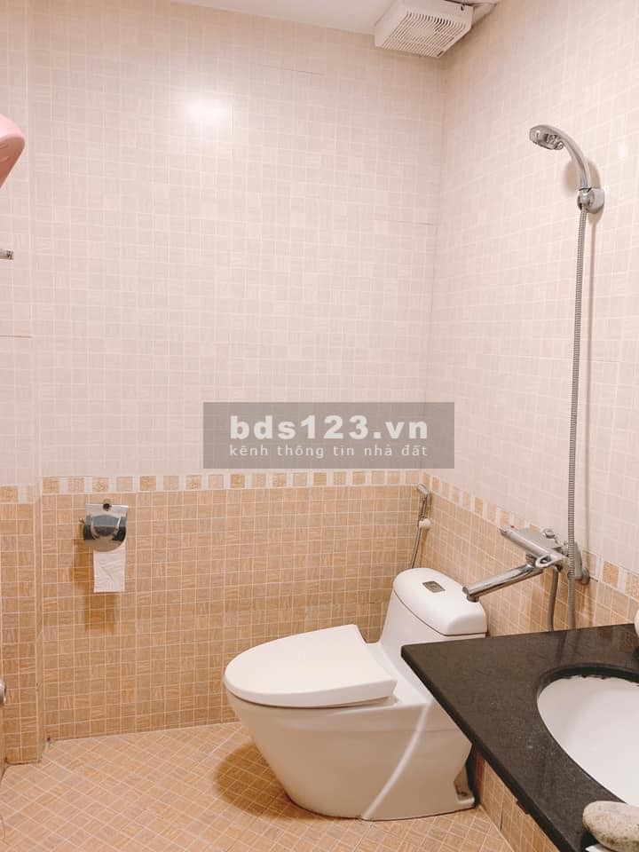 Nhà đẹp phố Tôn Thất Tùng, dt 56m2, 6 pn, vửa ở vừa cho thuê doanh thu cực tốt, giá mềm