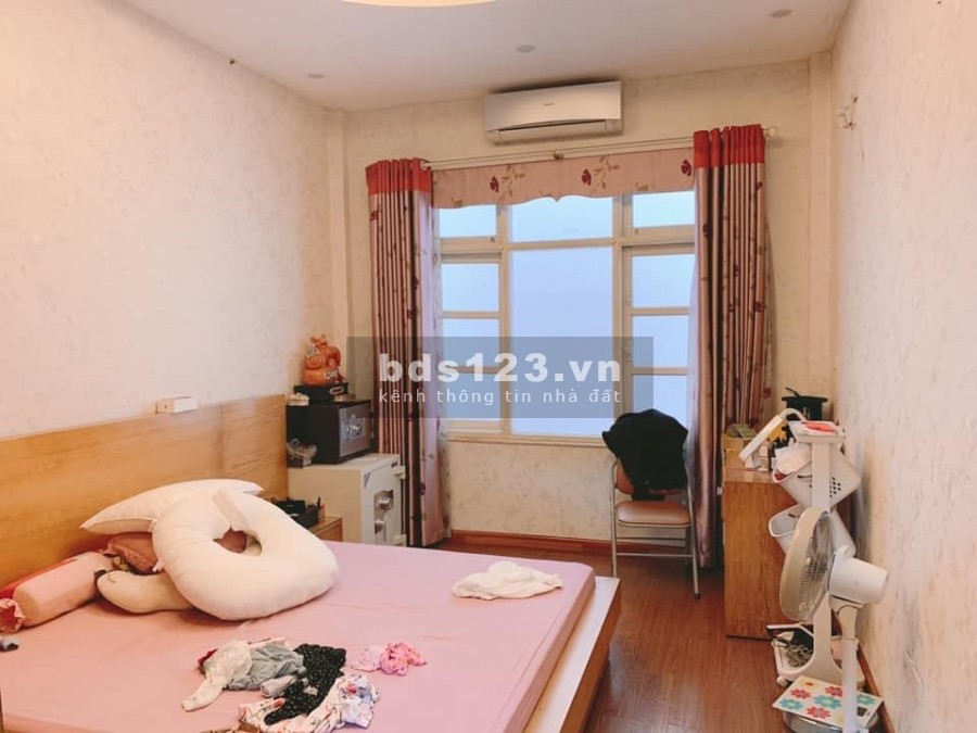 Nhà đẹp phố Tôn Thất Tùng, dt 56m2, 6 pn, vửa ở vừa cho thuê doanh thu cực tốt, giá mềm