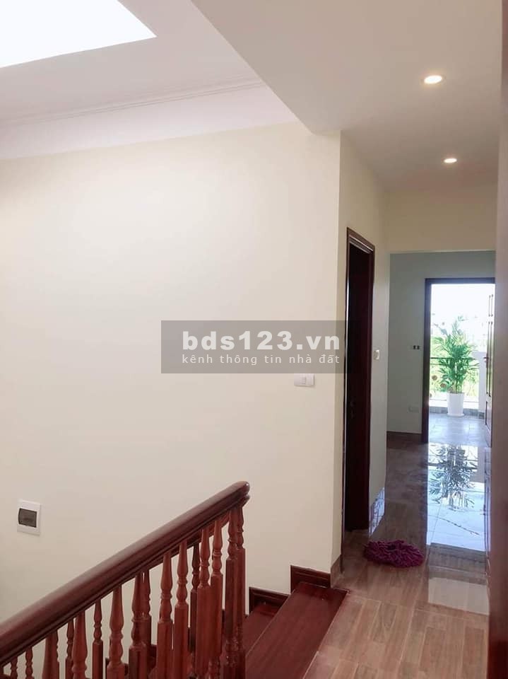 Kỹ sư xây dựng chuyển công tác bán nhà diện tích 60m2 3 tầng đúc Minh Khai chỉ 2.9 tỷ
