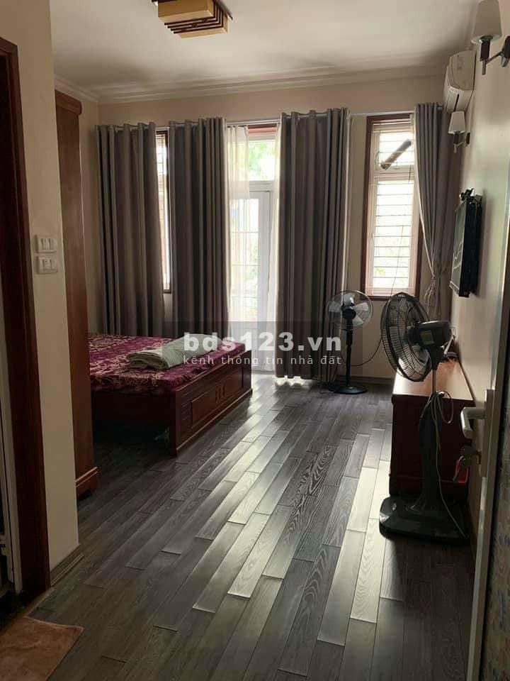 Phân lô Cầu Giấy Hoàng Quốc Việt vỉa hè ô tô tránh, dt 70m2, 5 tầng, mt 4m, giá 15 tỷ. 0969693855