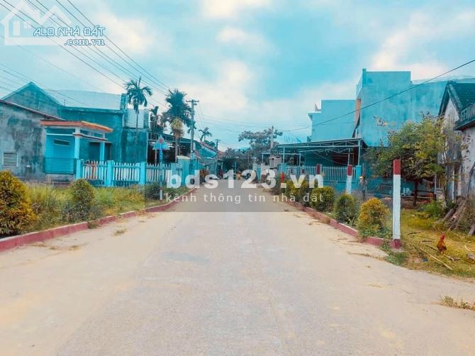 Bán 3 lô liền kề gần Chợ. Đất Giáp Hòa khương Hòa vang Đà Nẵng. Nằm ngay ngã ba Đại hiệp