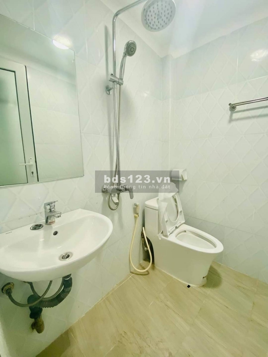 Nhà 2 mặt thoáng nở hậu tặng hết nội thất, diện tích 46m2 giá 2.75 tỷ, liên hệ 0963751098