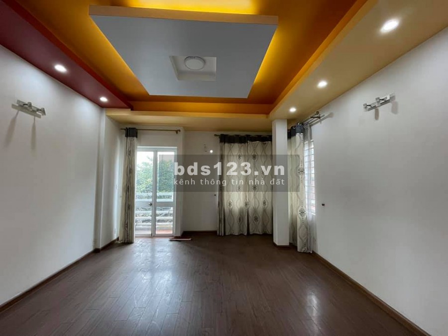Bán nhà kinh doanh Sài Đồng Long Biên, vỉa hè ô tô tránh, dt 96m2, 5 tầng đúc, mt 6.4m