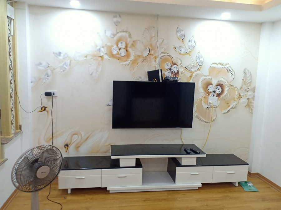 Hiếm! Bán nhà 4 tầng 24m phố Văn Chương Đống Đa sát phố, khu đông vui tấp nập chỉ 2.3 tỷ