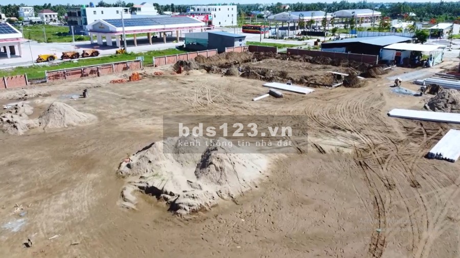 Bán 2 lô đất đẹp liền kề trường học, tại thị trần Thạnh Phú Bến Tre, thổ cư 100%, sổ sẵn