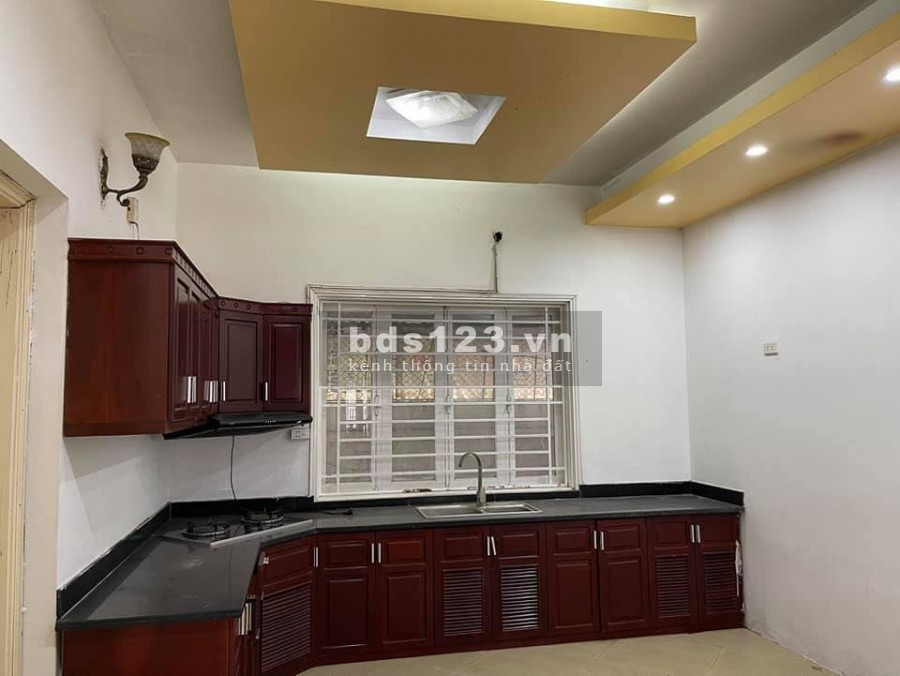 Bán nhà kinh doanh Sài Đồng Long Biên, vỉa hè ô tô tránh, dt 96m2, 5 tầng đúc, mt 6.4m