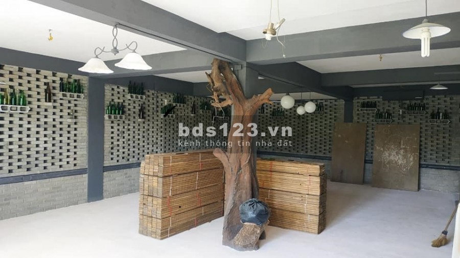 Bán nhà nguyên căn mặt phố Hồng Tiến diện tích 400m2, mt 20m, giá 83 tỷ, sổ chính chủ